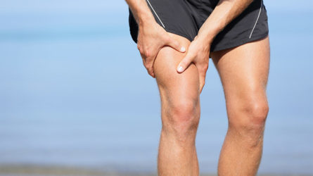 Tips om spierpijn in je bovenbenen na het hardlopen te voorkomen en behandelen