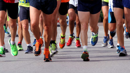 15 tips voor jouw 1e halve marathon van voorbereiding tot finishlijn