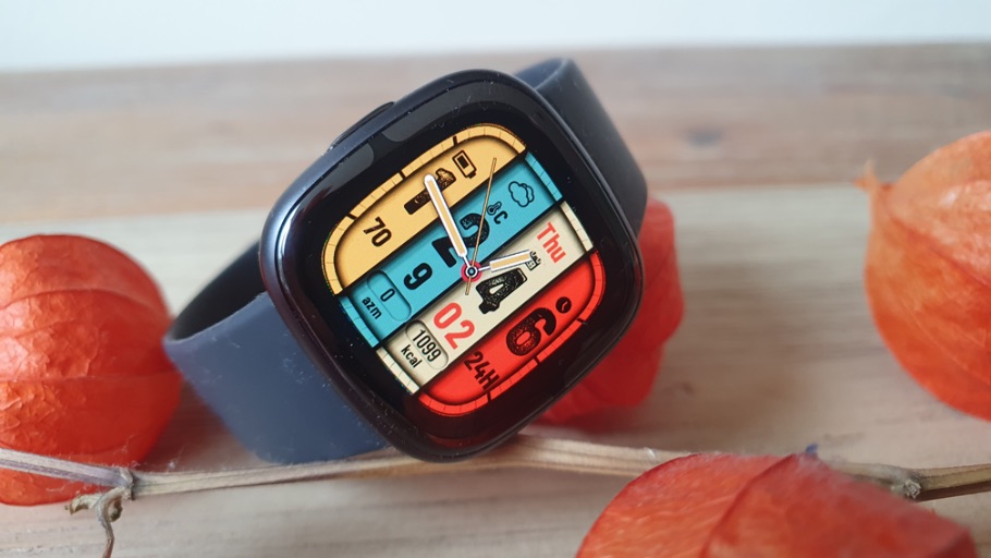 Fitbit Sense 2 watchface hout