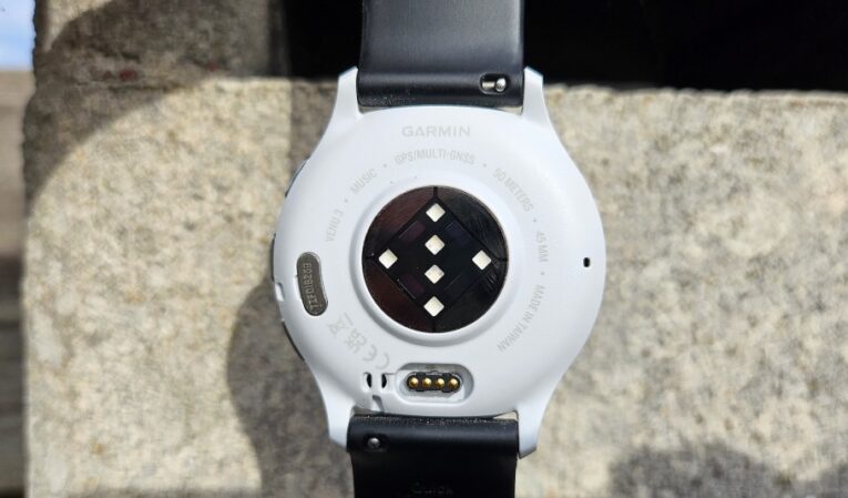 Garmin Venu 3 achterkant 2