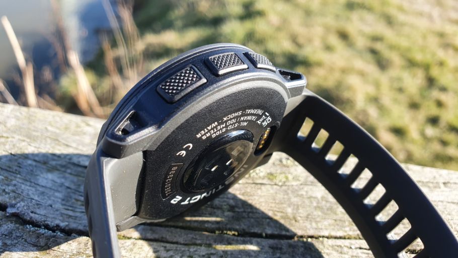 Instinct2knoppenbrugbuiten