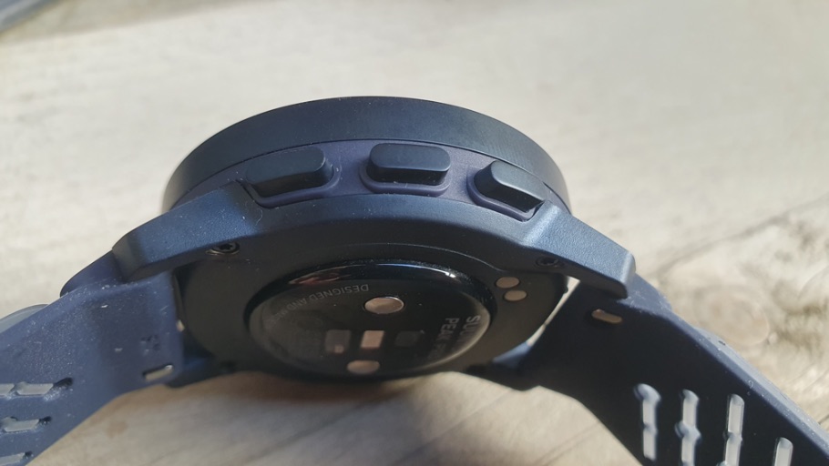 Suunto9PeakPro knoppen
