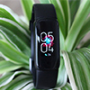 Fitbit luxe thumb