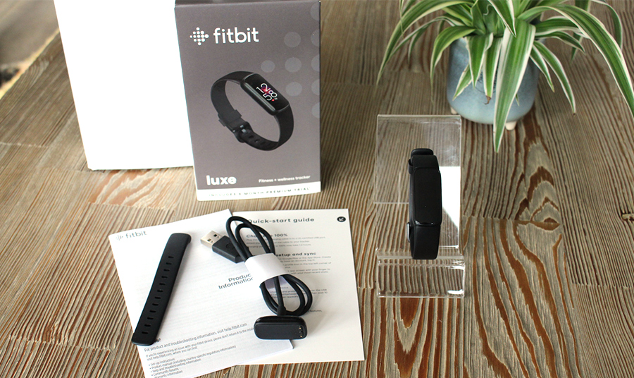 Fitbit Luxe wat zit er in de doos