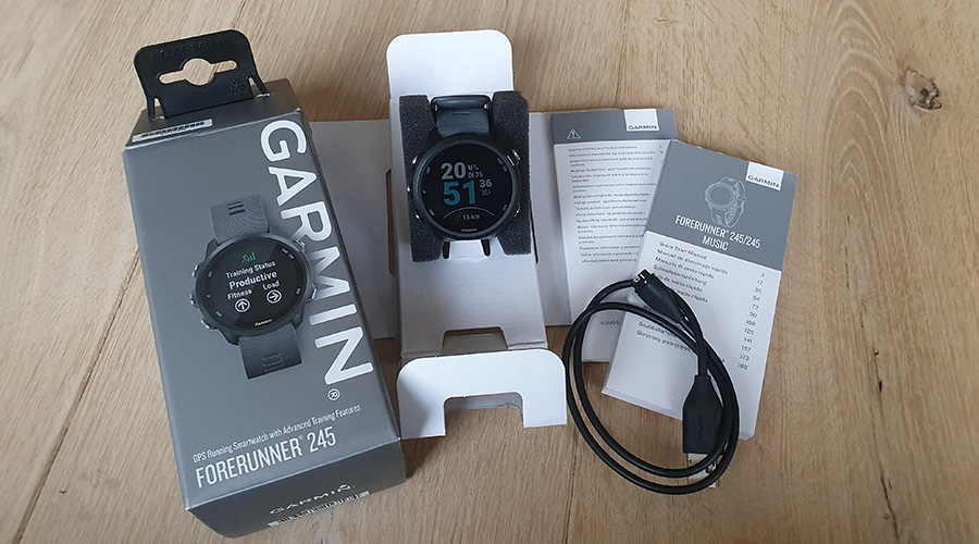 Garmin Forerunner 245 uitgepakt